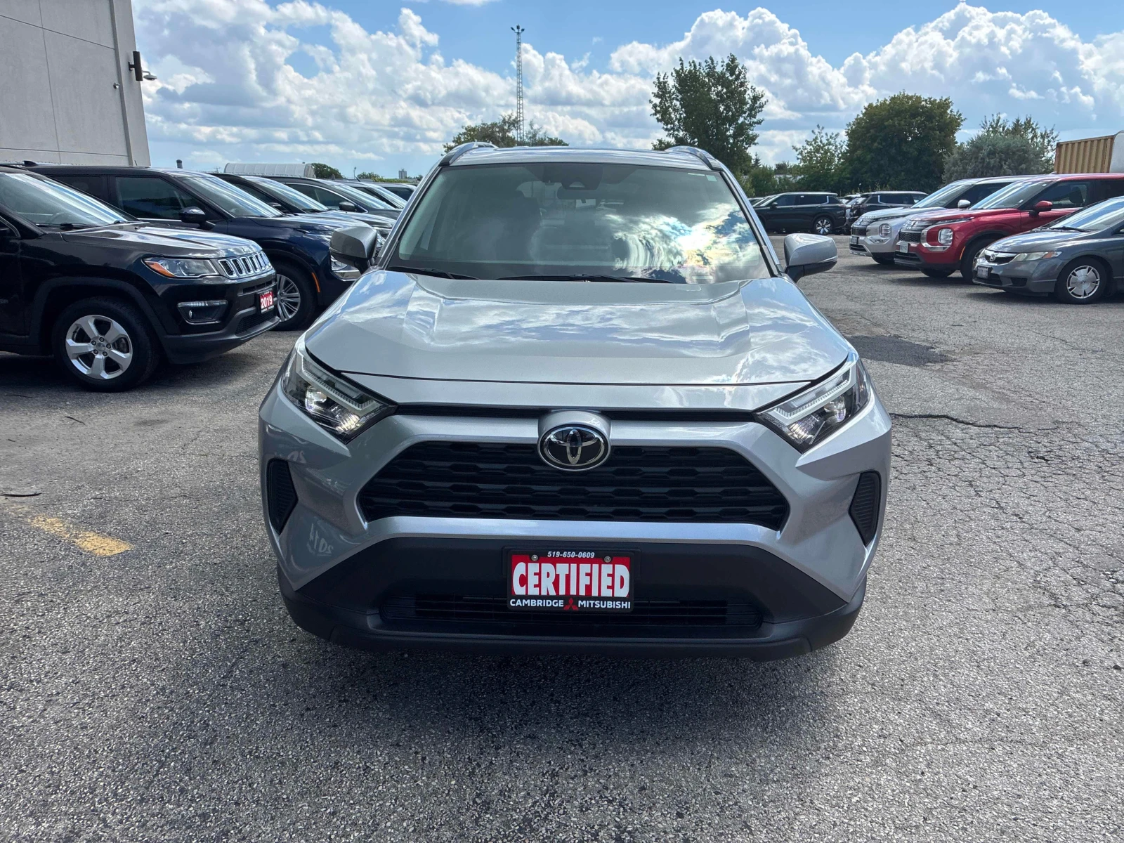 Toyota Rav4 XLE| 2 КЛЮЧА| ЗАДНА КАМЕРА| ПАНОРАМА| KEYLESS| , снимка 6 - Автомобили и джипове - 55799659