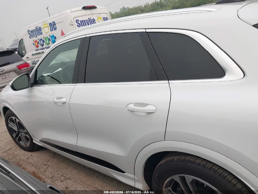 Audi Q5 2025 PRESTIGE 2.0TFSI, снимка 13 - Автомобили и джипове - 55801343