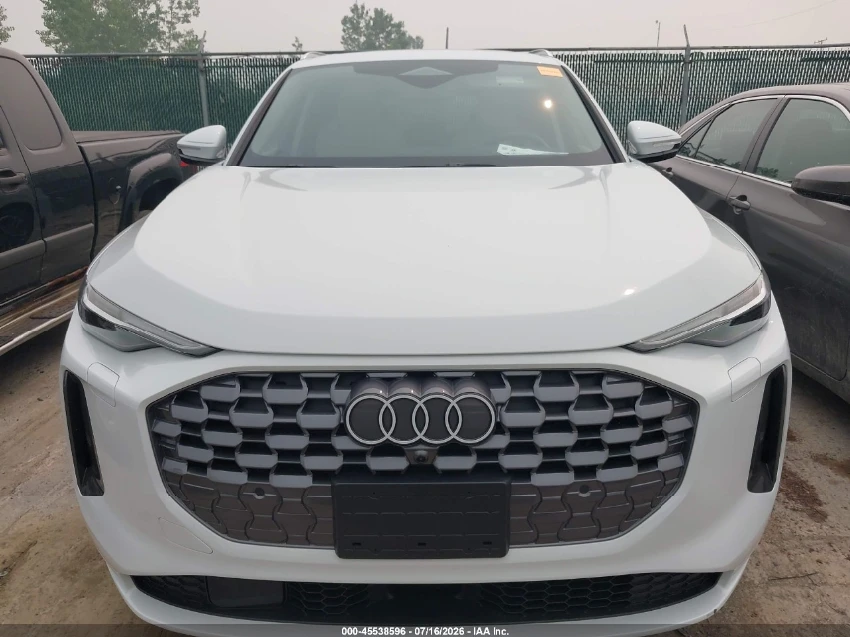 Audi Q5 2025 PRESTIGE 2.0TFSI, снимка 11 - Автомобили и джипове - 55801343