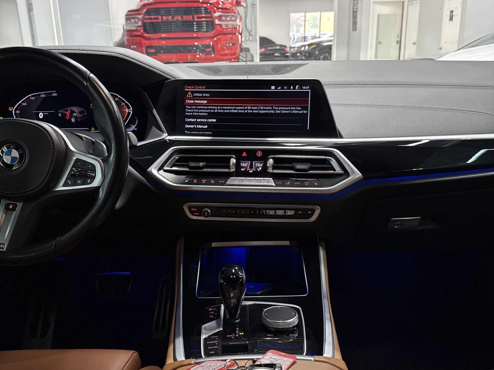 BMW X5 M-pack* 360* Keyless* HUD* Пано, снимка 8 - Автомобили и джипове - 56089199