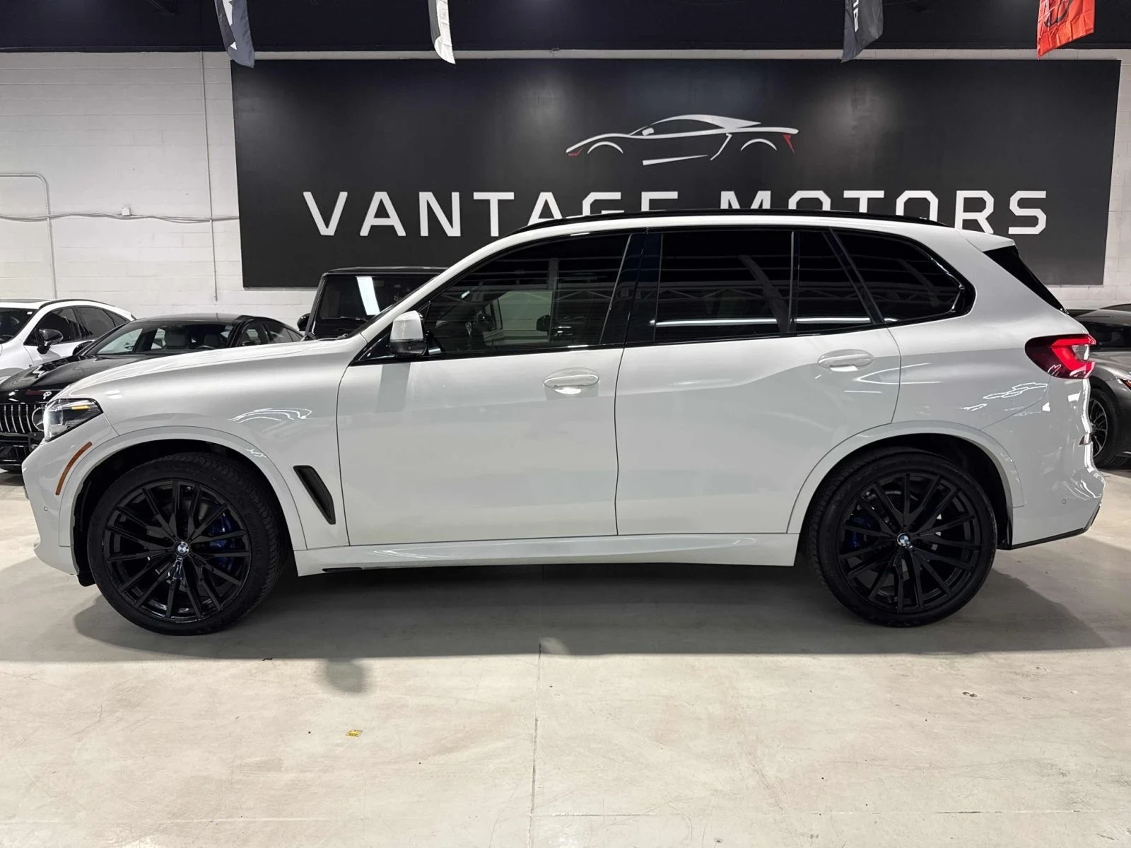 BMW X5 M-pack* 360* Keyless* HUD* Пано, снимка 4 - Автомобили и джипове - 56089199