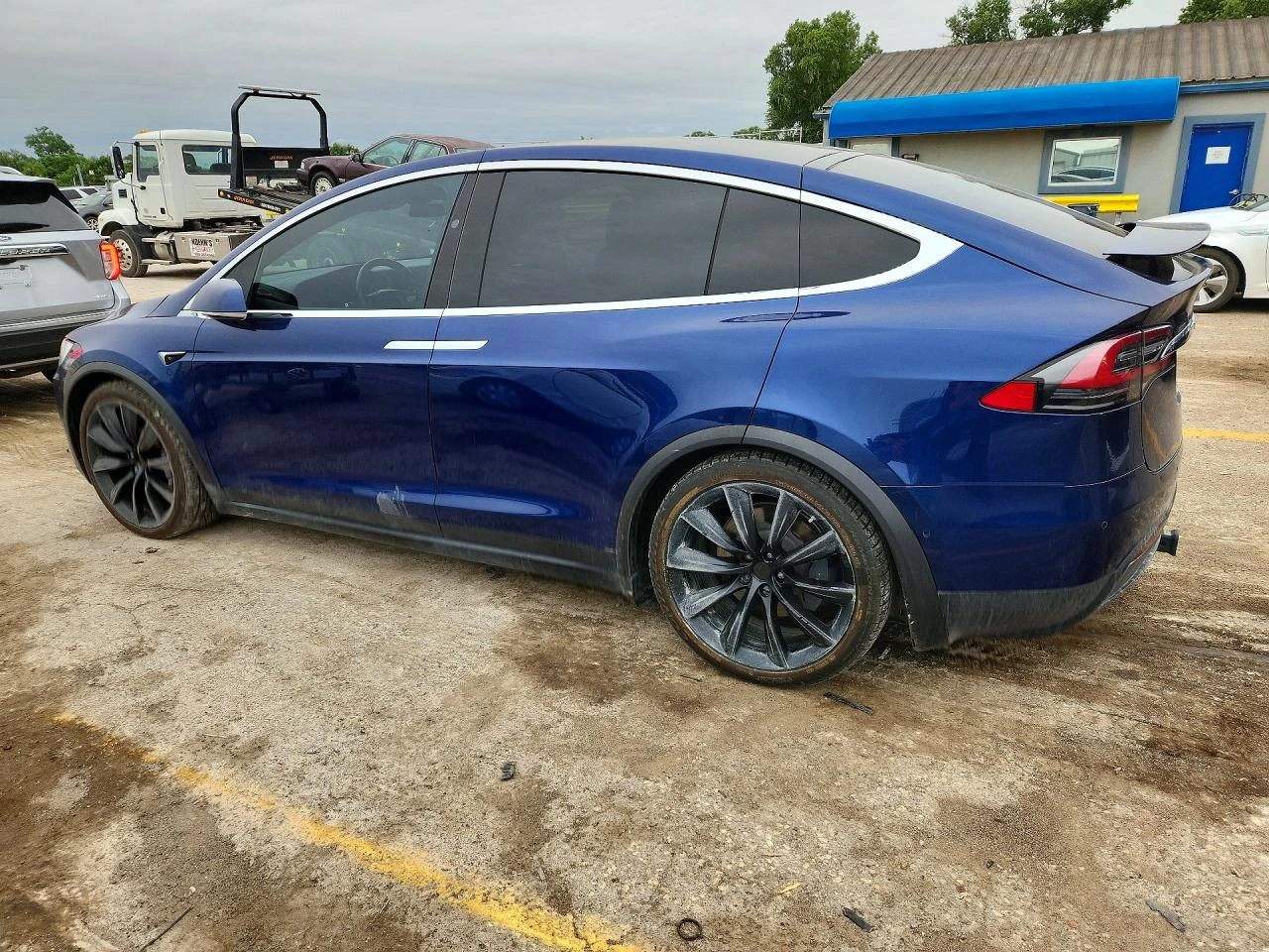 Tesla Model X 75D AWD, снимка 2 - Автомобили и джипове - 56332276