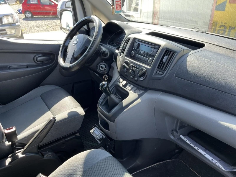 Nissan NV200 Хладилен, снимка 12 - Бусове и автобуси - 47481275