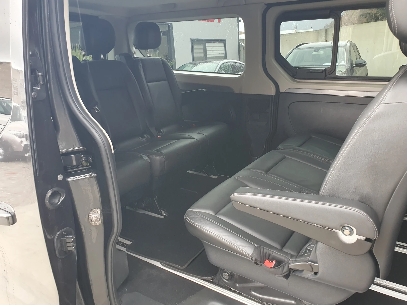 Opel Vivaro 8 MECTA, снимка 13 - Бусове и автобуси - 53744822