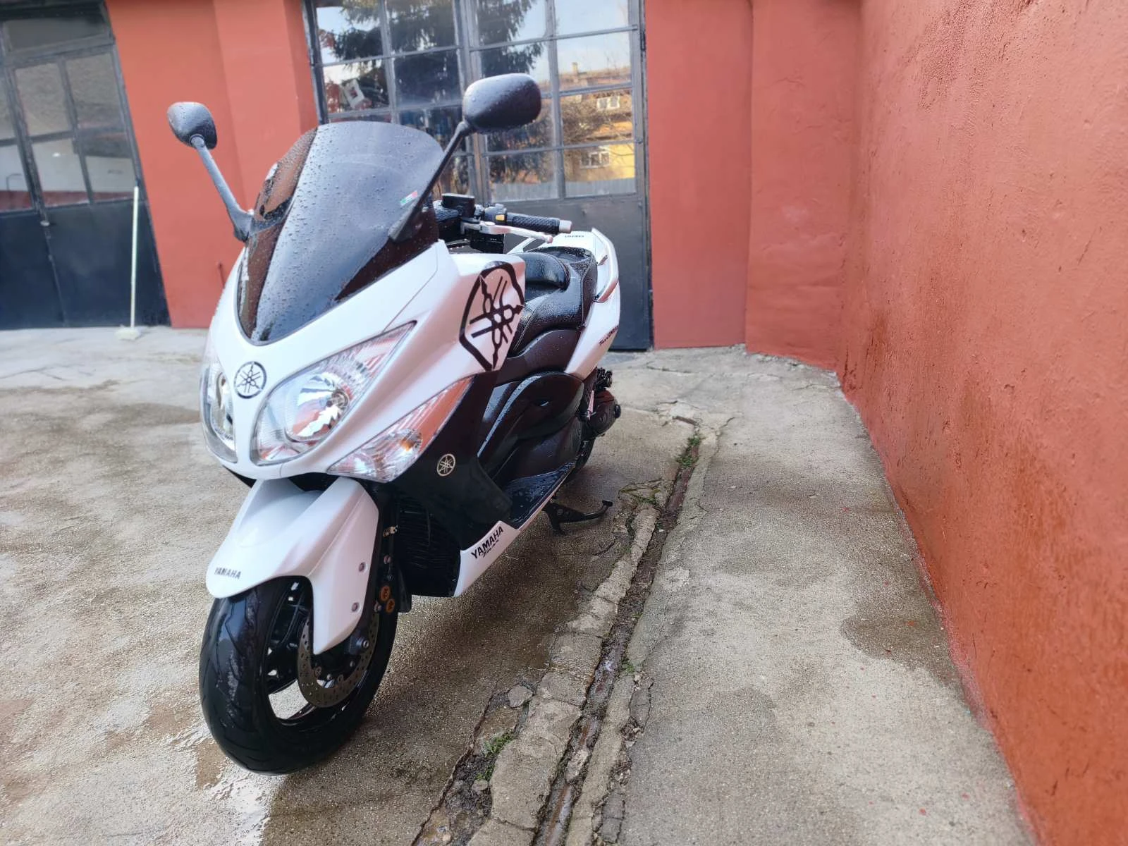 Yamaha T-max 500i-2011г. последен  - изображение 3