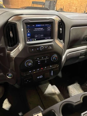 Chevrolet Silverado * Custom Trail Boss * CARFAX * ЦЕНА ДО БГ, снимка 11