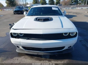 Dodge Challenger 6.4L V-8 , 485HP Rear Wheel Drive, снимка 4