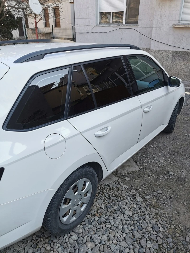 Skoda Fabia, снимка 4 - Автомобили и джипове - 48364122