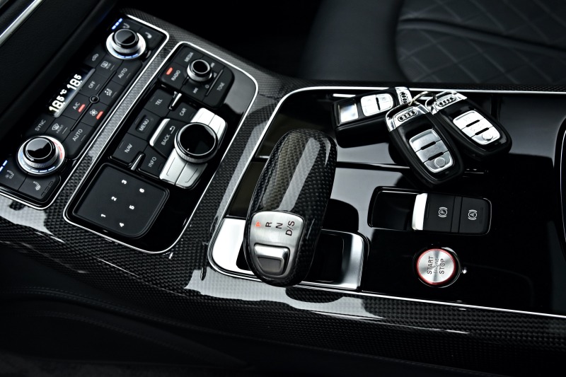 Audi S8 4.0 V8T MATRIX 21 PANO 360 EXCLUSIVE  FULL CARBON, снимка 14 - Автомобили и джипове - 46360131