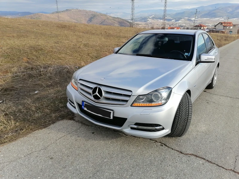 Mercedes-Benz C 200 BlueEfficiency, снимка 6 - Автомобили и джипове - 47140035