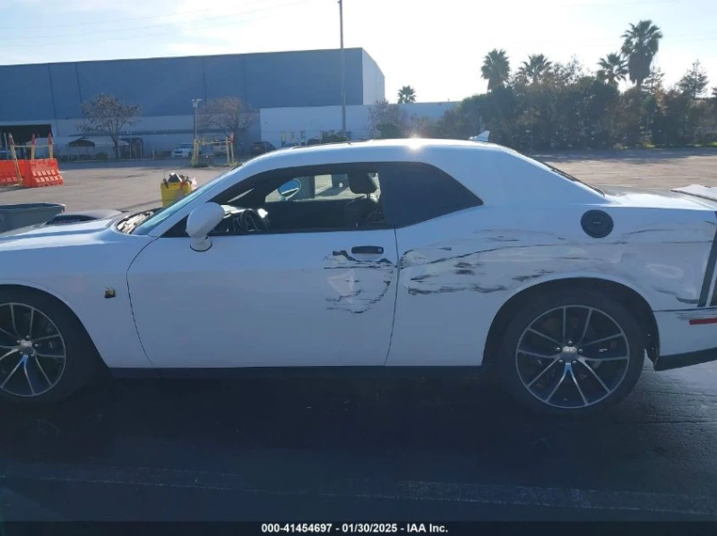 Dodge Challenger 6.4L V-8 , 485HP Rear Wheel Drive, снимка 6 - Автомобили и джипове - 49062782