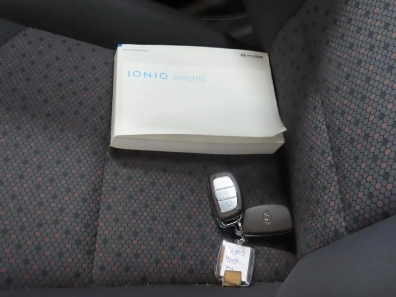 Hyundai Ioniq 38 kWh Comfort, снимка 8 - Автомобили и джипове - 49679234