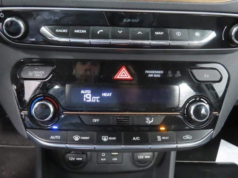 Hyundai Ioniq 38 kWh Comfort, снимка 11 - Автомобили и джипове - 49679234