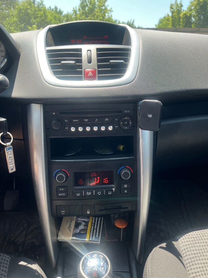 Peugeot 207, снимка 6 - Автомобили и джипове - 50787702