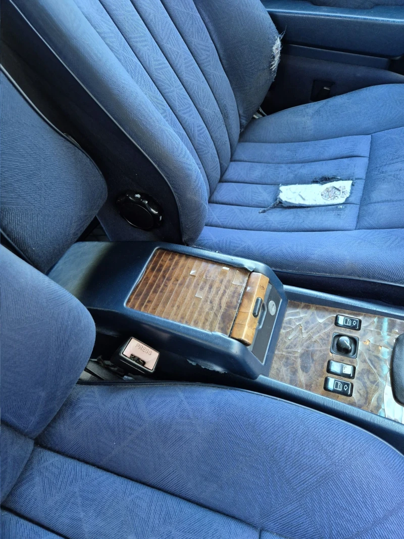 Mercedes-Benz E 200, снимка 8 - Автомобили и джипове - 52555227