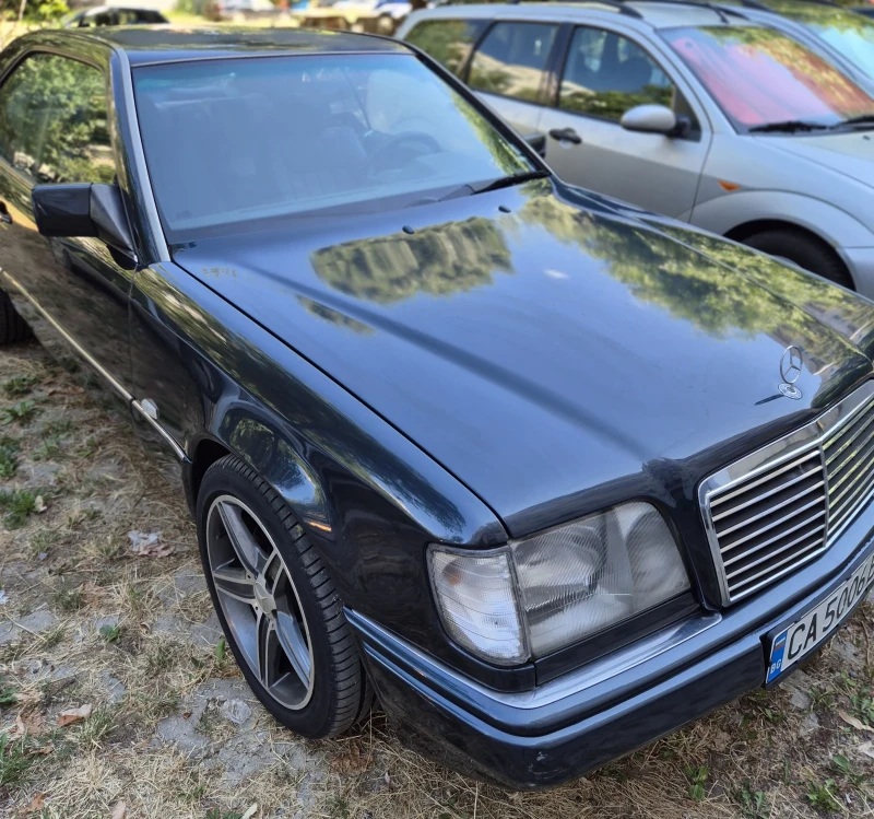 Mercedes-Benz E 200, снимка 3 - Автомобили и джипове - 52555227
