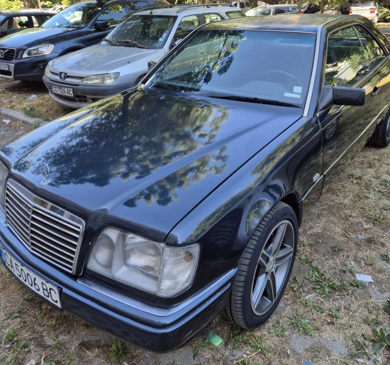 Mercedes-Benz E 200, снимка 2 - Автомобили и джипове - 52555227
