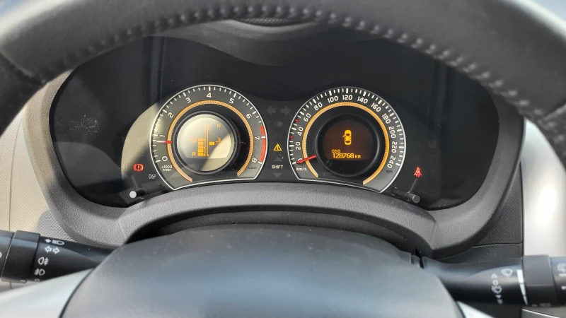 Toyota Auris 1.6i, снимка 11 - Автомобили и джипове - 51893887