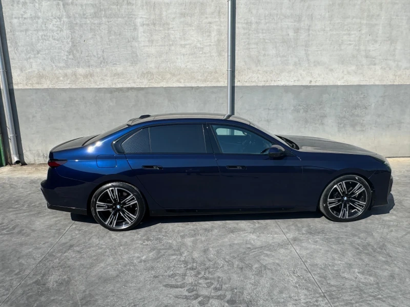 BMW 740 ГАРАНЦИЯ MASSAGE AUTO DOOR TV THEATRE M-SPORT PRO, снимка 7 - Автомобили и джипове - 52125080