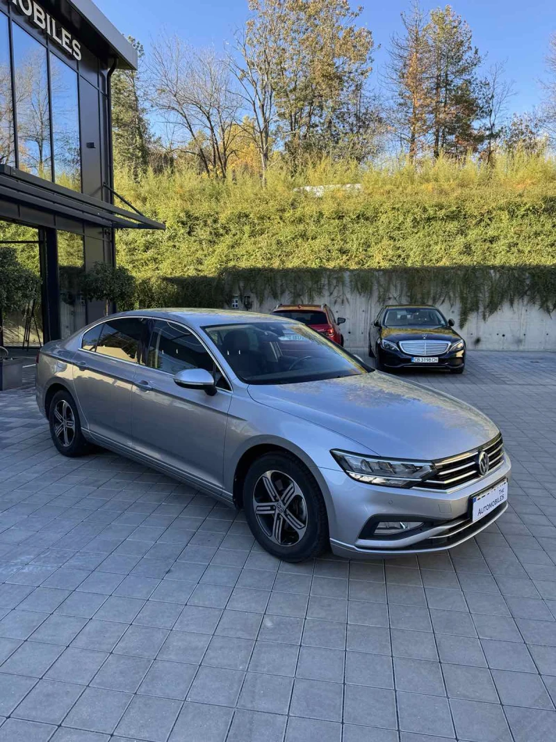 VW Passat, снимка 2 - Автомобили и джипове - 52237942