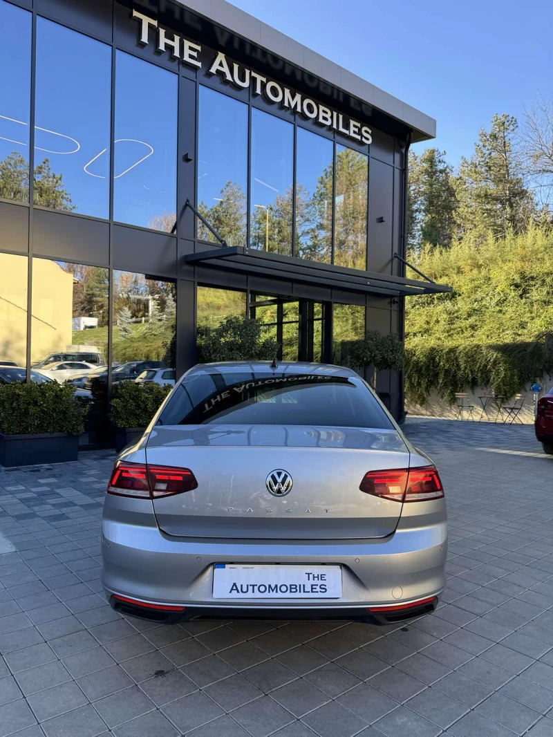 VW Passat, снимка 5 - Автомобили и джипове - 52237942