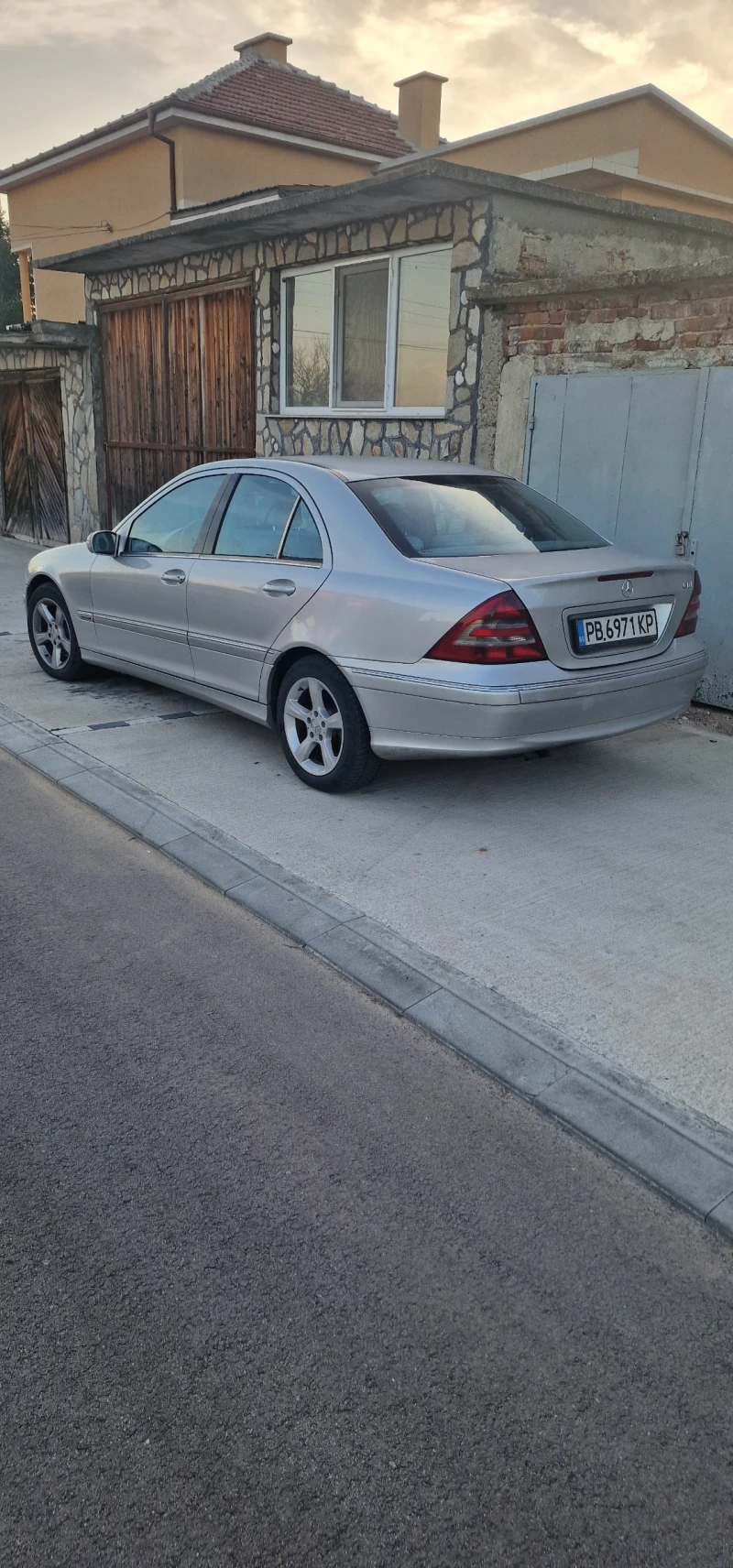 Mercedes-Benz C 270, снимка 7 - Автомобили и джипове - 52265980