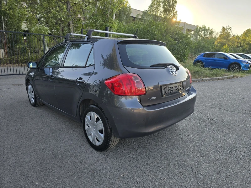 Toyota Auris 1.4БЕНЗИН/97КС/КЛИМАТРОНИК/5 ВРАТИ, снимка 6 - Автомобили и джипове - 52268212