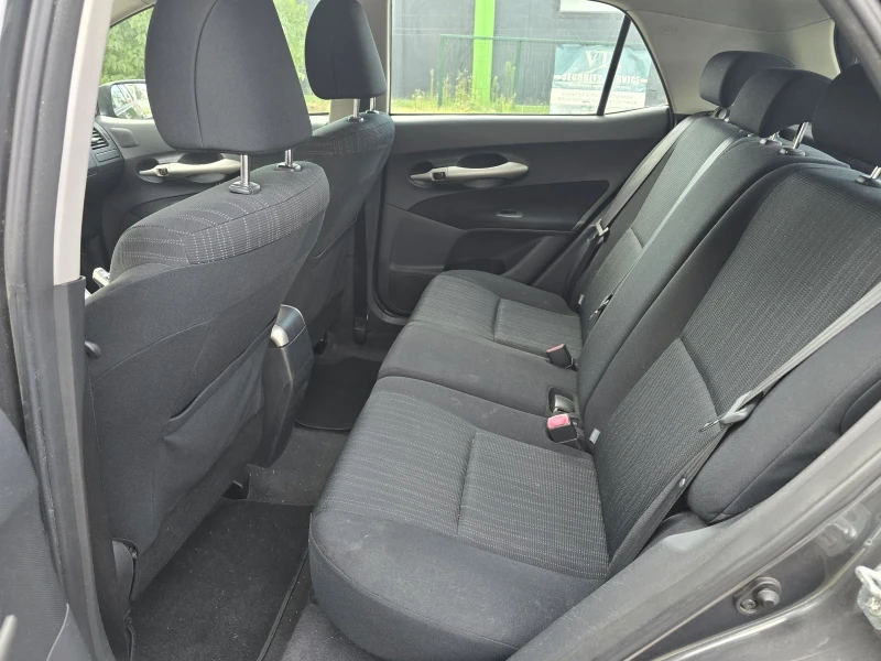 Toyota Auris 1.4БЕНЗИН/97КС/КЛИМАТРОНИК/5 ВРАТИ, снимка 10 - Автомобили и джипове - 52268212