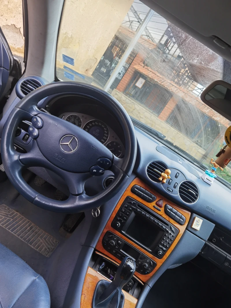 Mercedes-Benz CLK, снимка 12 - Автомобили и джипове - 52648951