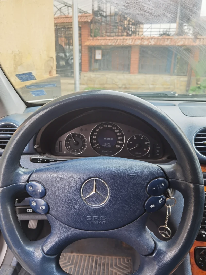 Mercedes-Benz CLK, снимка 10 - Автомобили и джипове - 52648951