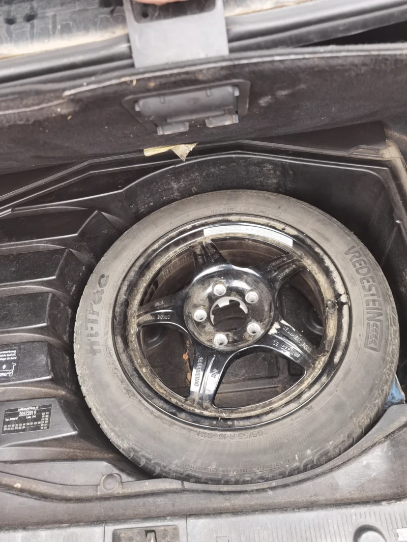 Mercedes-Benz CLK, снимка 14 - Автомобили и джипове - 52648951