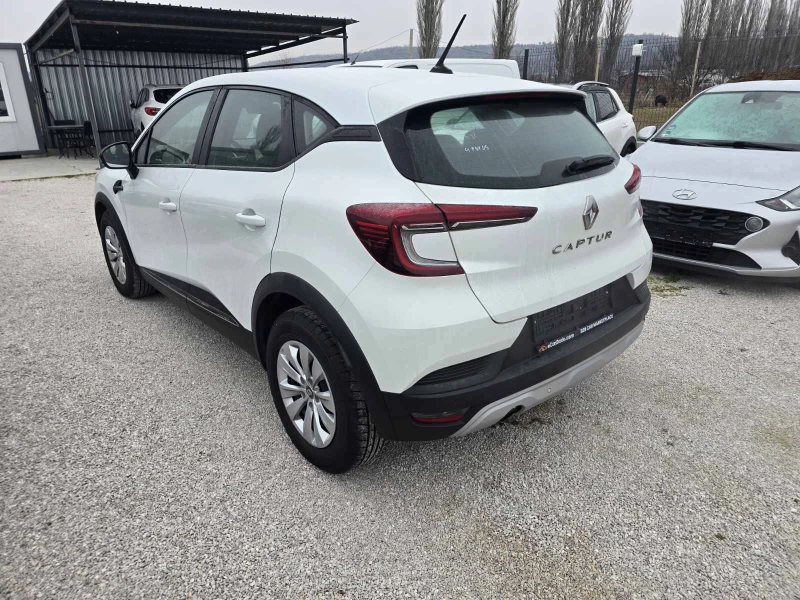 Renault Captur 1.5 dCi, снимка 5 - Автомобили и джипове - 53181604