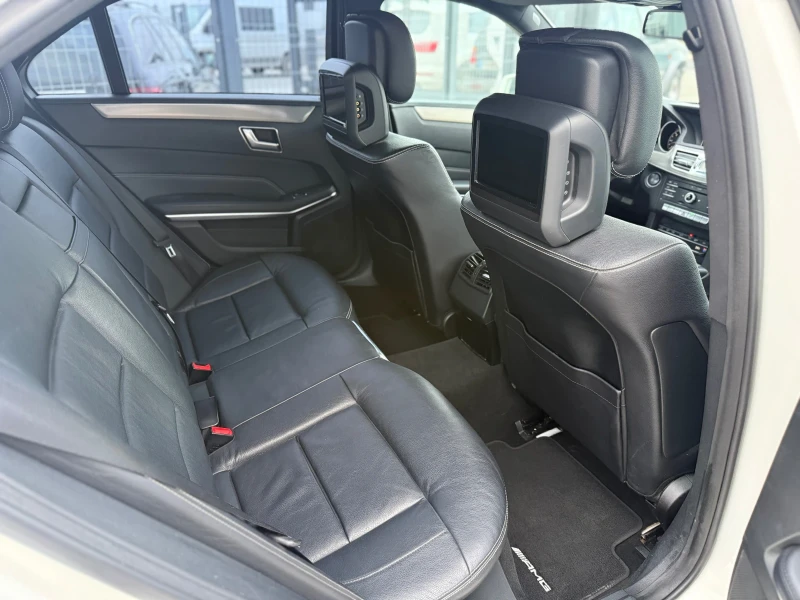 Mercedes-Benz E 350 D* 2015г* AMG* 9G* TV* 237.000KM* FULL MAX* НОВ, снимка 10 - Автомобили и джипове - 53435831