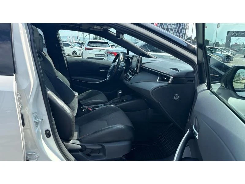 Toyota Corolla HB 1.8HSD TERRA ICE, снимка 6 - Автомобили и джипове - 55171456