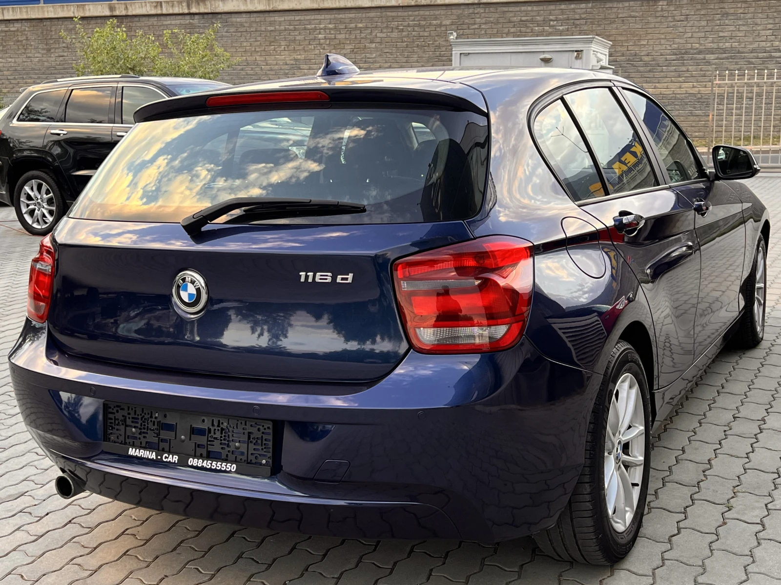 BMW 116 6-скорости Климатроник Парктроник EURO 5b - изображение 3