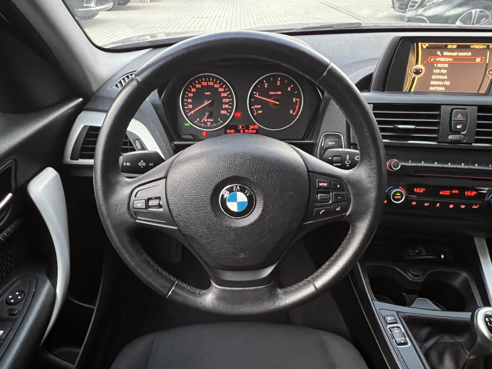 BMW 116 6-скорости Климатроник Парктроник EURO 5b - изображение 10