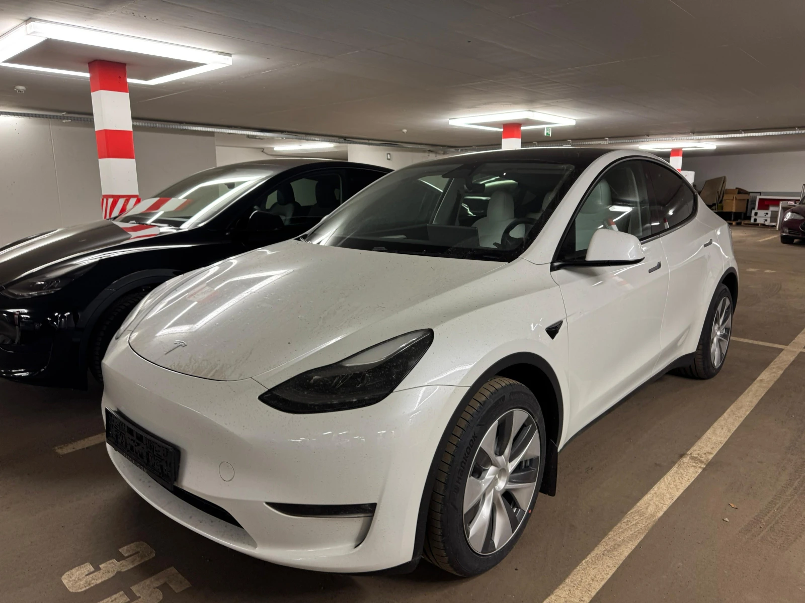 Tesla Model Y Tesla Model Y LR AWD | Mobile.bg   1