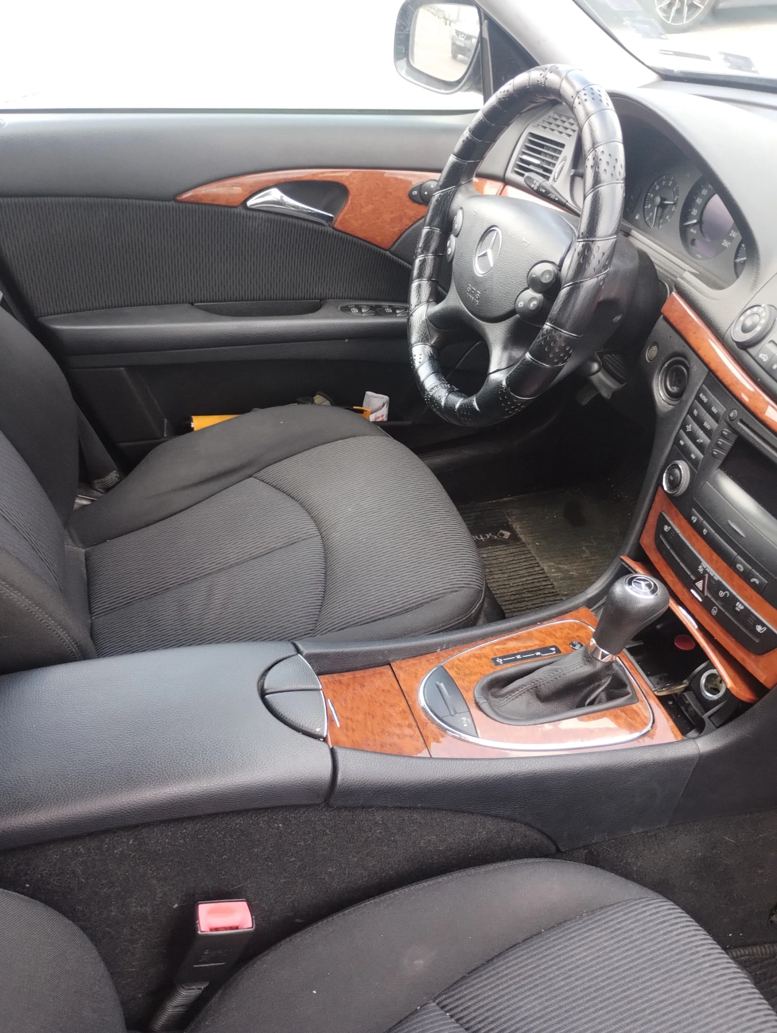 Mercedes-Benz E 200 211 - изображение 9