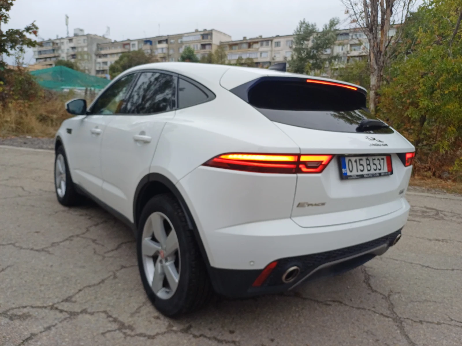 Jaguar E-pace 2.0 D150 AWD - изображение 7