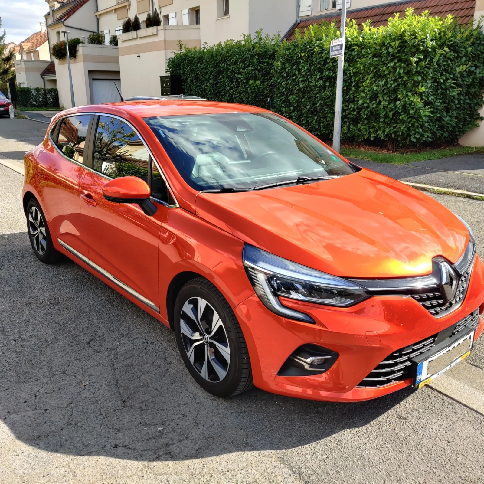 Renault Clio Intens, снимка 4 - Автомобили и джипове - 53814252