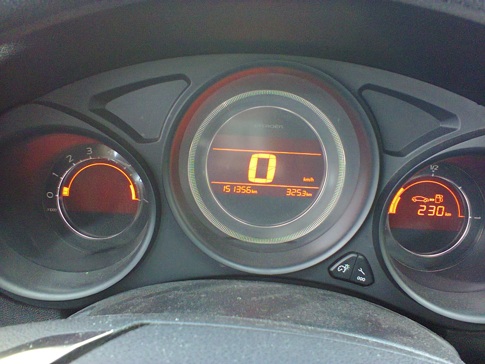 Citroen C4 1.4 i - EURO 5, снимка 17 - Автомобили и джипове - 54087294