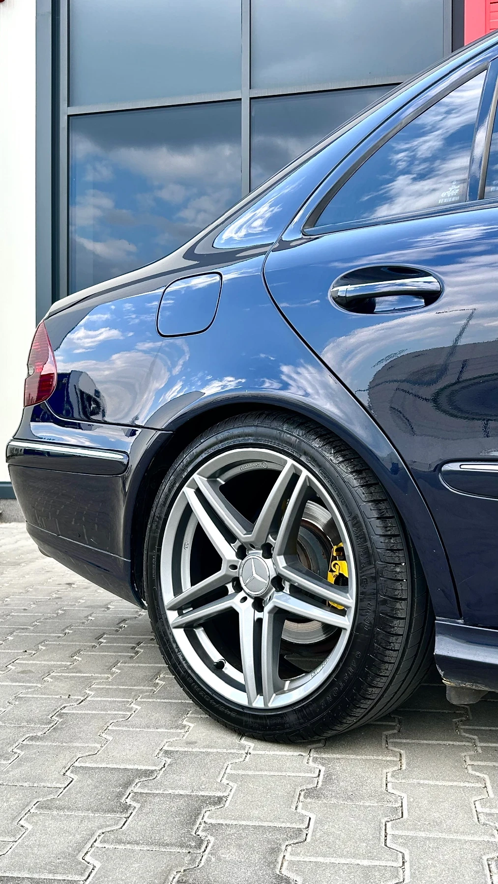 Mercedes-Benz E 320 CDI, снимка 1 - Автомобили и джипове - 54238424