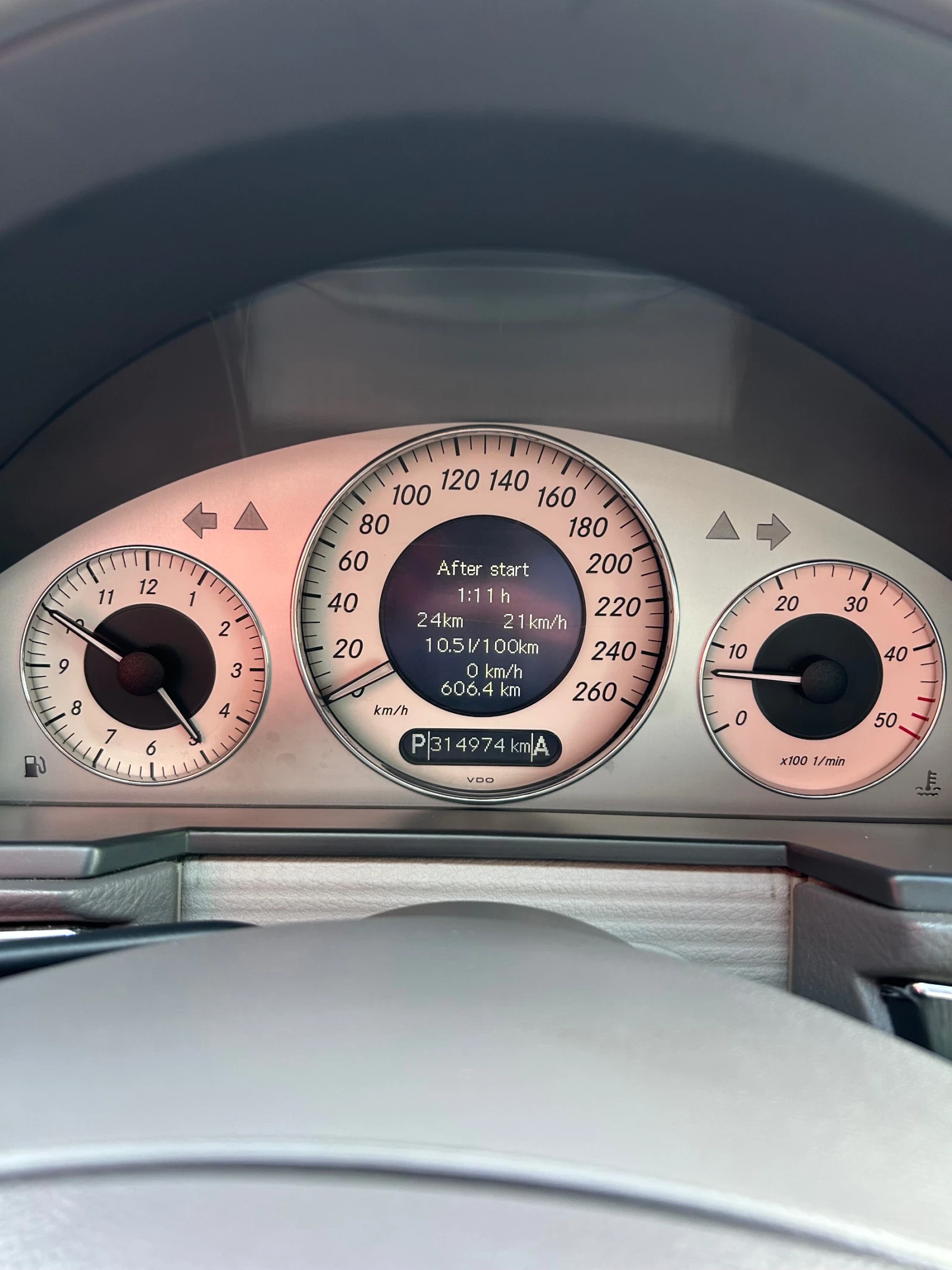 Mercedes-Benz E 320 CDI, снимка 7 - Автомобили и джипове - 54238424