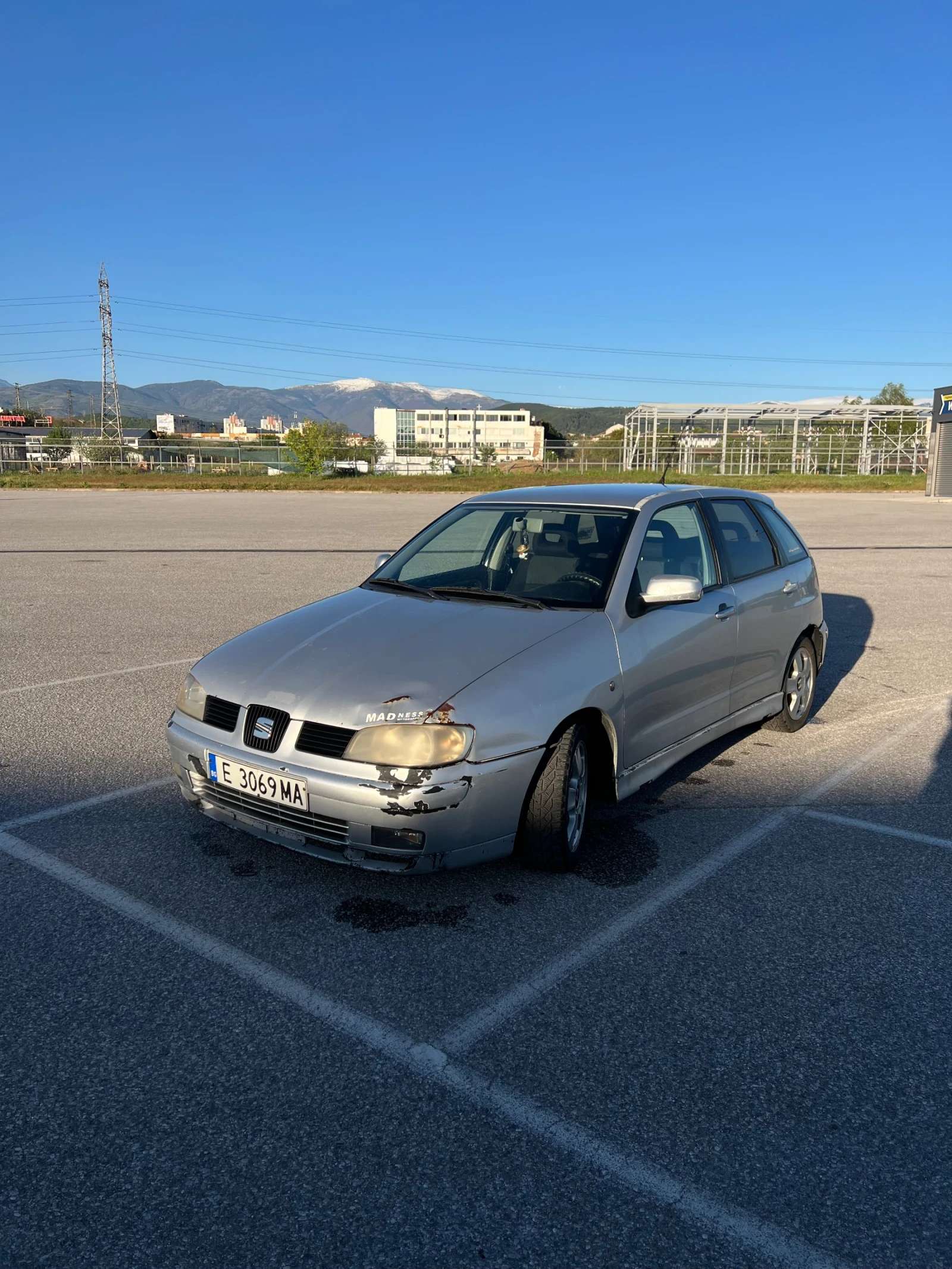 Seat Ibiza Top Sport, снимка 2 - Автомобили и джипове - 54322586