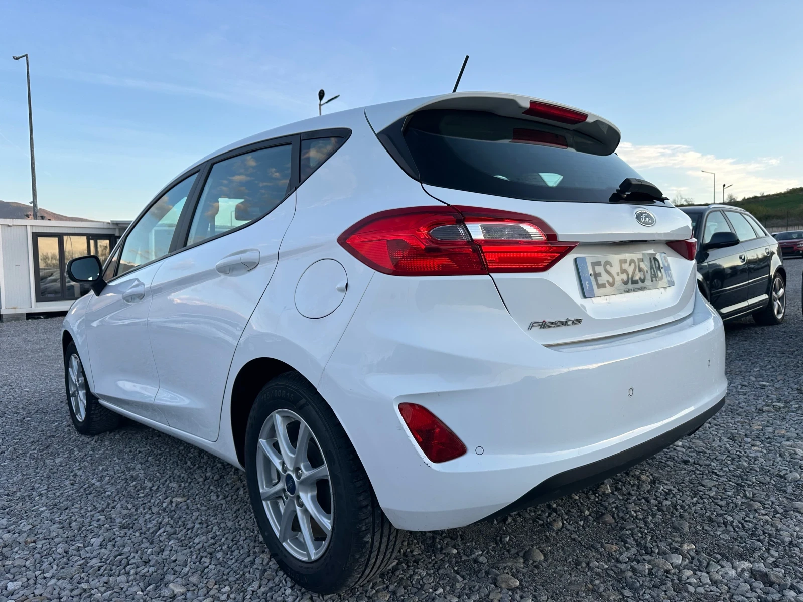 Ford Fiesta 1.5D 2017/11M 159000km EVRO6* KTEO OK * NAVIGATION, снимка 4 - Автомобили и джипове - 54441143