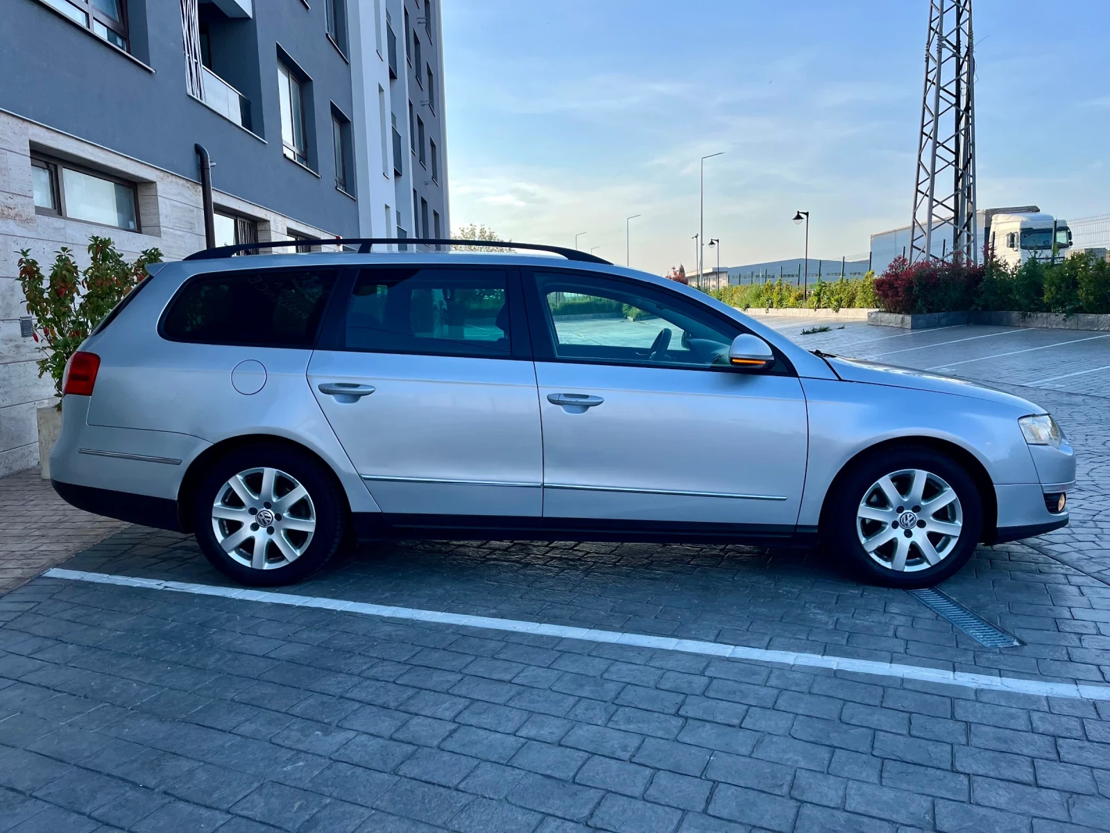 VW Passat 2.0TDI HIGHLINE * 8 клапана * BMP, снимка 4 - Автомобили и джипове - 54511931