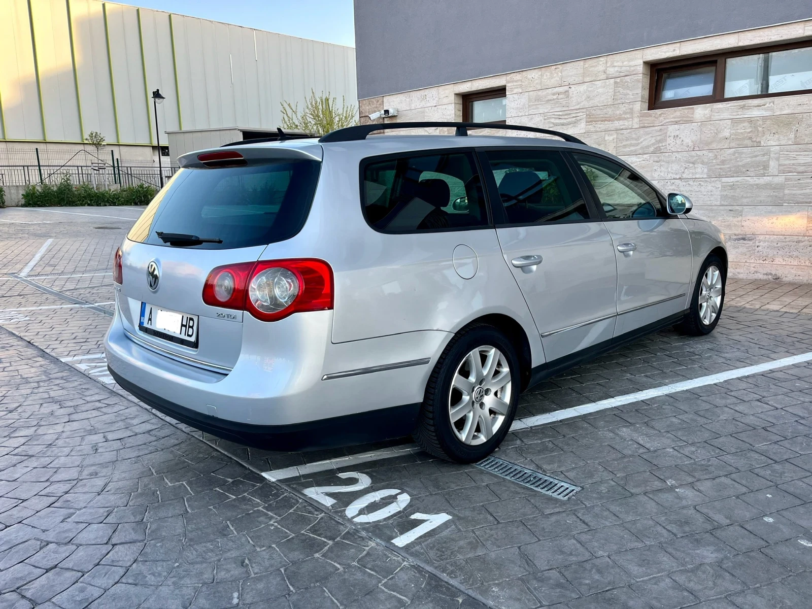 VW Passat 2.0TDI HIGHLINE * 8 клапана * BMP, снимка 6 - Автомобили и джипове - 54511931