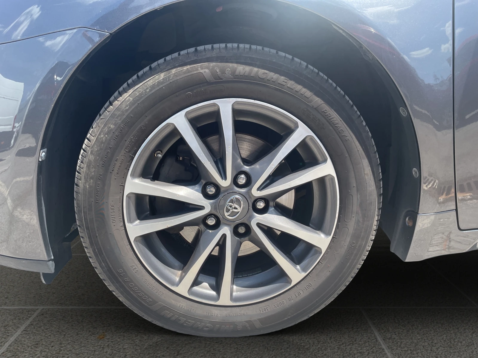 Toyota Avensis 1.8 petrol 147 hp MT6 EURO 5B, снимка 17 - Автомобили и джипове - 54828790