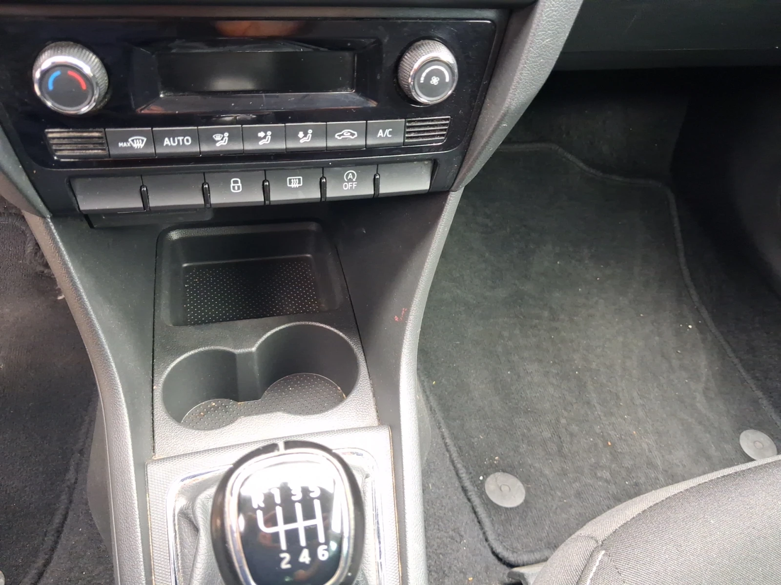 Skoda Rapid  Спейсбек Стайл 1, 0 TSI / 81 kW / 110 к.с., 6, снимка 14 - Автомобили и джипове - 55210987