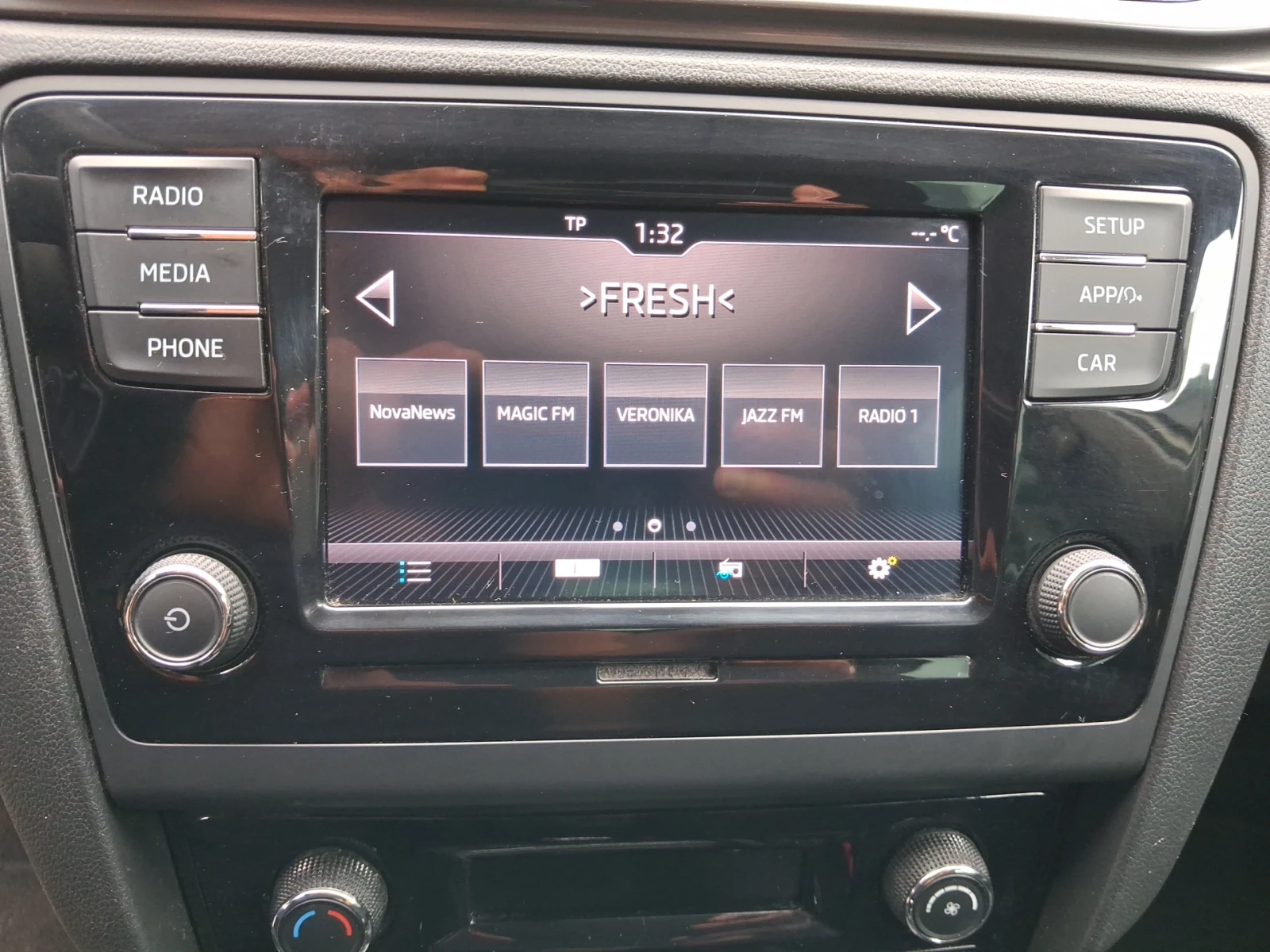 Skoda Rapid  Спейсбек Стайл 1, 0 TSI / 81 kW / 110 к.с., 6, снимка 15 - Автомобили и джипове - 55210987